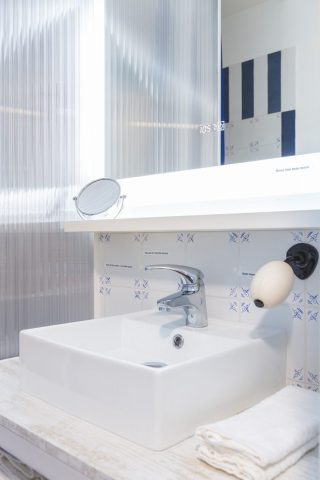 10.detail-vintage-retro-salle-de-bain-du-perchoir-d-etigny-min