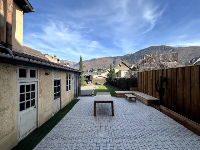 1e03e10e-4381-4496-a73a-94612dcdee55