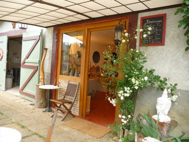 2023—Au-coeur-du-bois—Atelier-et-exterieur–3-