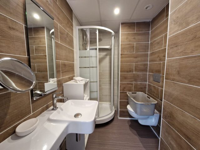 205-SALLE-DE-BAIN-205