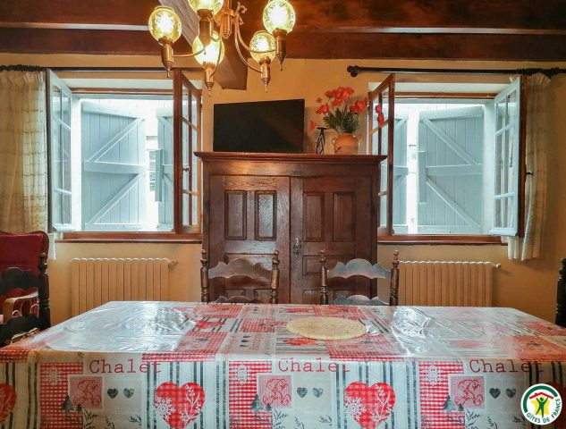 31G100084-a1618ca25d0b49e5b5a4b8da02c68e3e