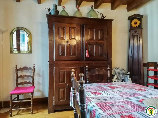 31G100084-a4fc0fbccb314e708adcdafae637c478