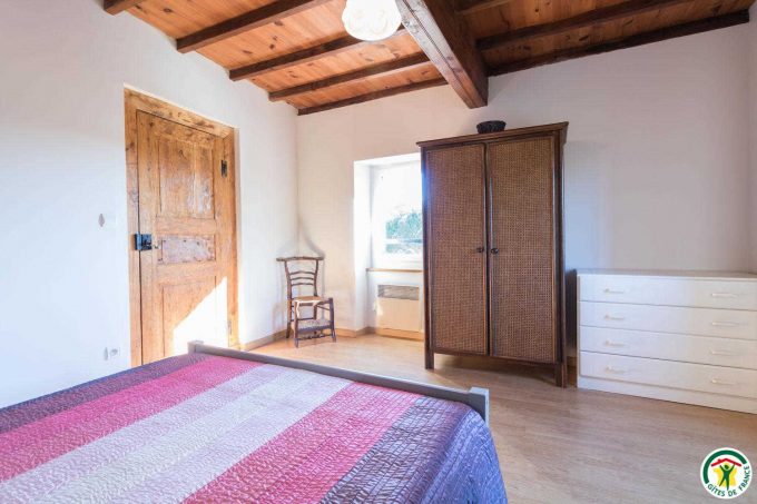 31G100135-119841ed01184b2aba10971f87693a7f