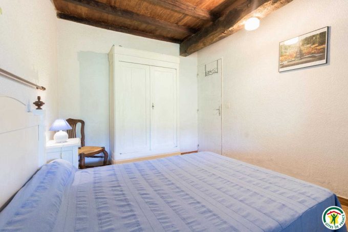 31G100135-8a9d1c2d4f2e4833887630ddd4567bc9