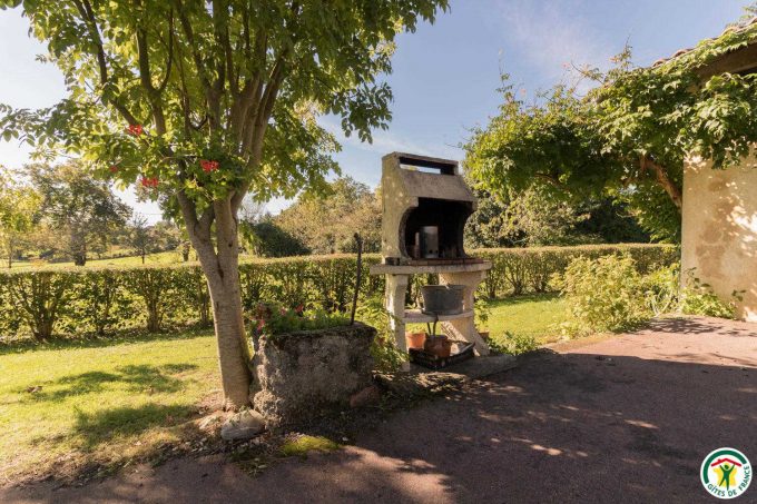 31G100135-c13fc50b5a90428b86800b3da3b01855