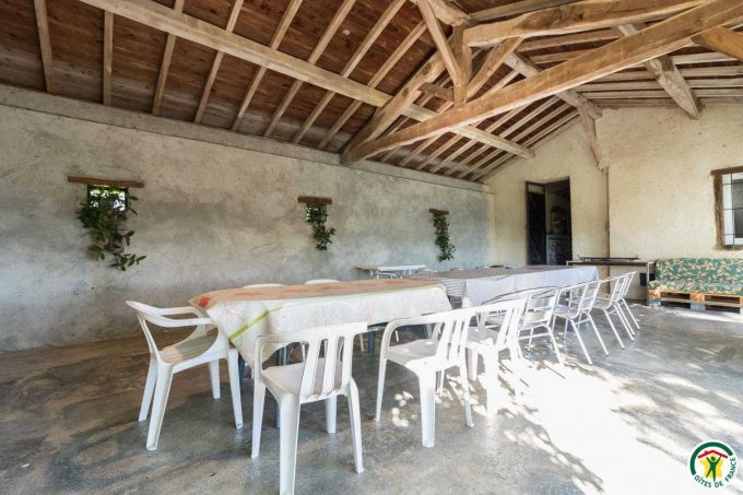 31G100135-d7d635e6a6334c9a89163f17b77ecd89