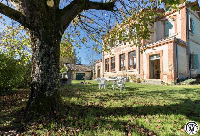 31G100211-337ffed616364a2fb6a208034e6e01bd