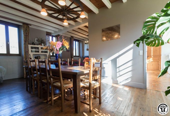 31G100211-6f12954e9ab54614a04f1c5d92547fc7