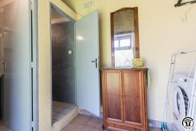 31G100211-83152baeede142d78fc50c6df8ff10a8