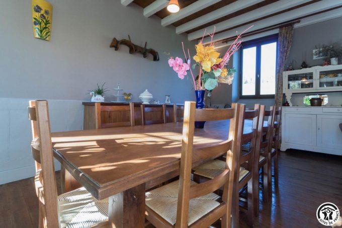 31G100211-c767182e06414b31818e17a7a429efe4