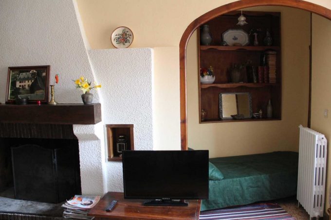 31G100242-8d75802cbfb94a3c9638296979e38765