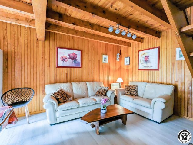 31G100245-60b99ab3f7534add9eb9727a5791c3bd