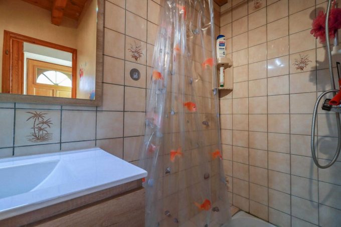 31G100245-c71ce0f256474674b62cbc769cdb781a