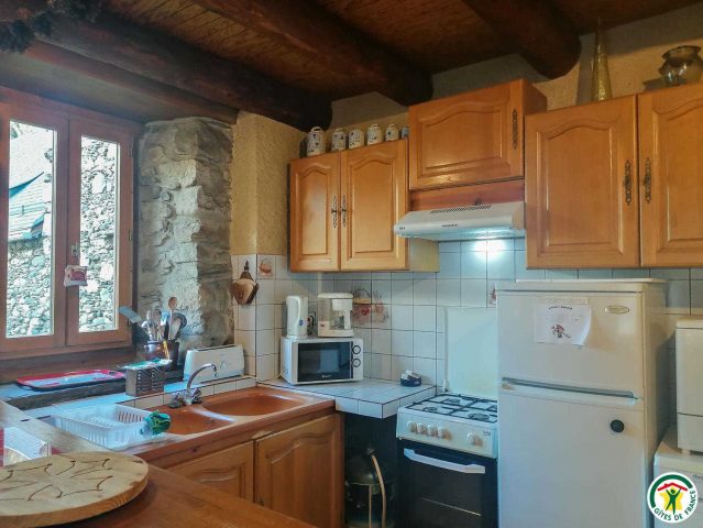 31G100247-1e94dc4837c14113bd790da218c82256