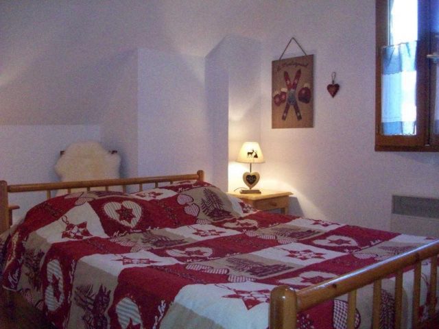 31G100247-50ff96bb870e4f579d06afecb6f7cd48