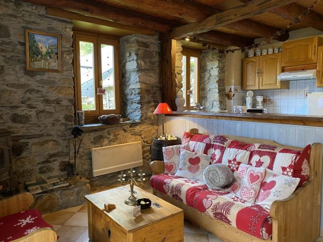 31G100247-899a752d7a664dc3859737274cf5001a