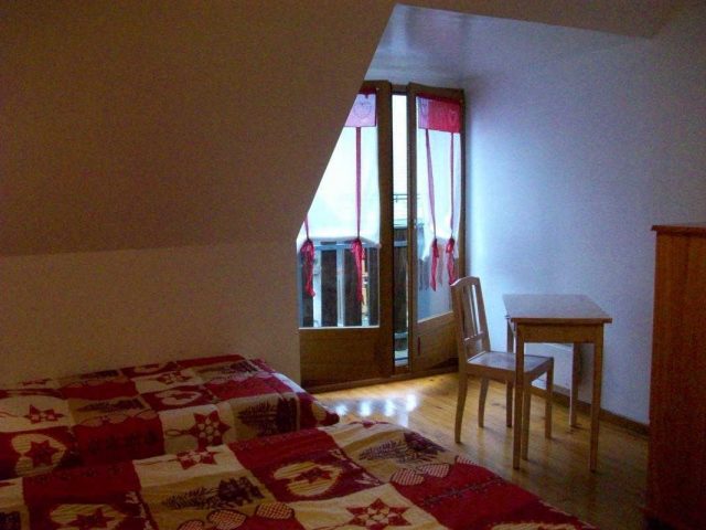 31G100247-9574ea64197a4b6b83b2762b6358979c