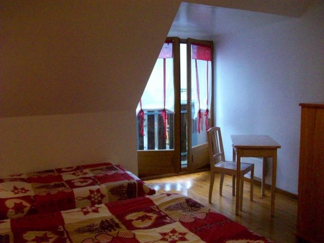 31G100247-e8ee24b96bc145d09d80c071ba29e241