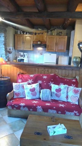 31G100247-fa7175b4e80146d8a3b0cb9fccb6c3e6