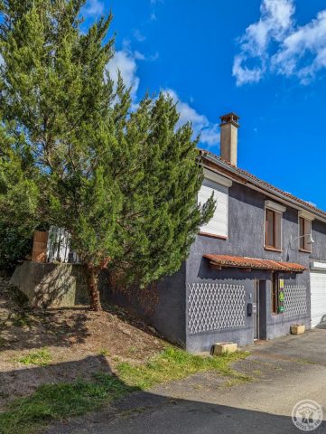 31G100248-04ee4b9dd3f3410ba08cae4d59f943f4