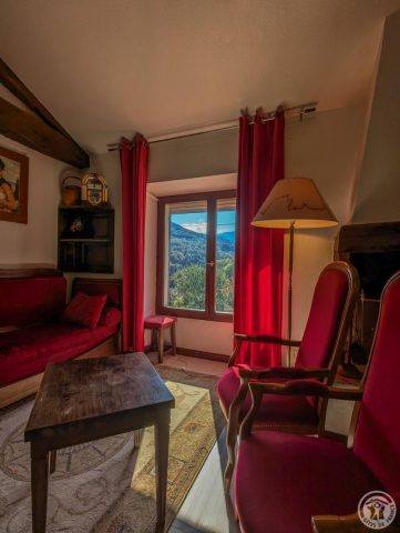 31G100248-26099f32b34c4df5a980b1b234a66cb3