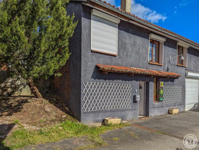 31G100248-a9d24f52364240be8fb7dea1e48f29c9