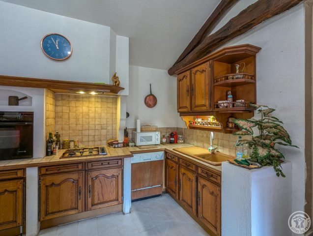 31G100248-d85e7dbc20fd47a489b9b0579edfa254