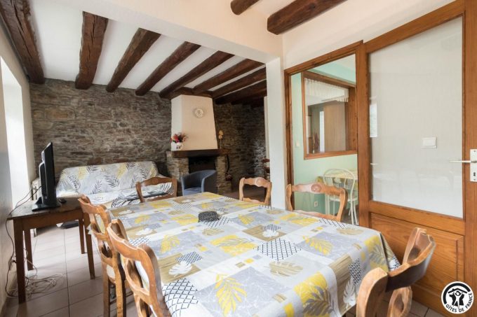 31G100251-27a07b1d1c0243a79738867bf567847e