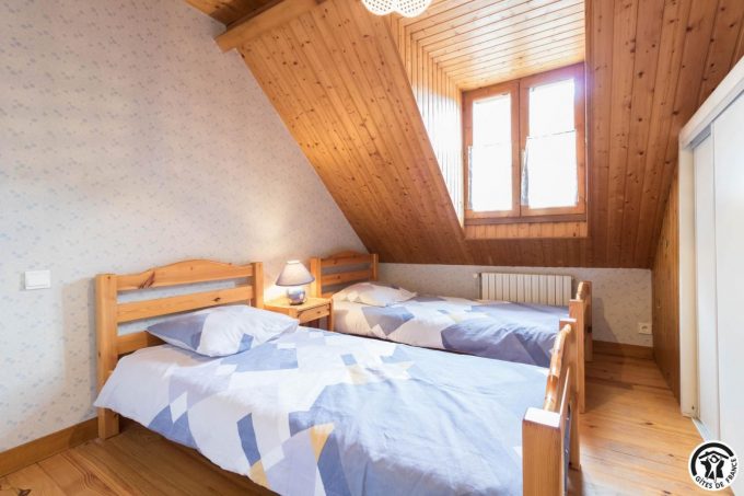 31G100251-3d56e881687b4b0dbbdd96585a00c619