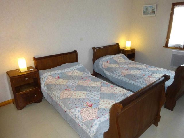 31G100253-292e736f11f6439cbafc7f6bb1e3f112