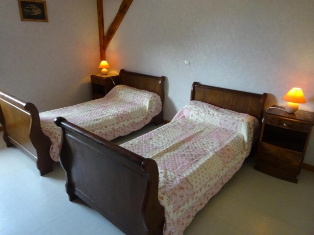 31G100253-51ceae9c305244989959e6d7e1d63c13