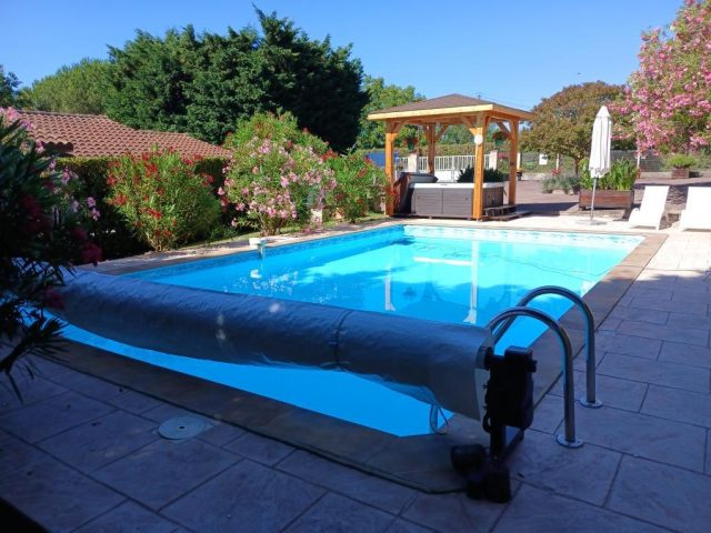 31G100253-59699b0218e142e99e3878b9dc41bd64