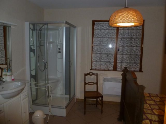 31G100253-74fedc9d522842599b876a10f781bcd2