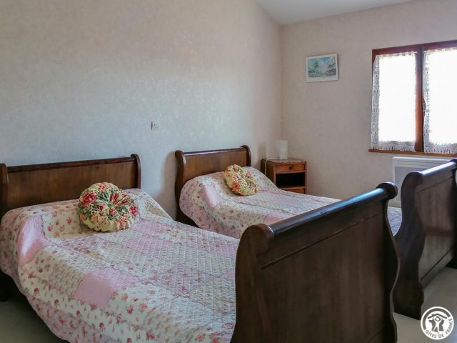 31G100253-932744be21b74a308a13bfbe64dead81