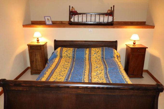 31G100253-a86bd7d47b404e1e89d2c2d82c8bb21b