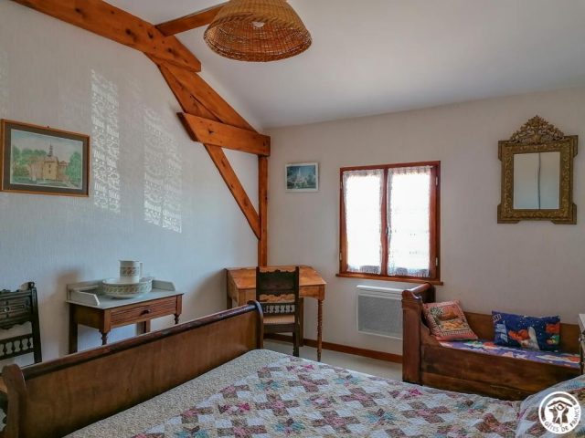 31G100253-af19d5c07f5e4b02a8dfa70d5f83440c