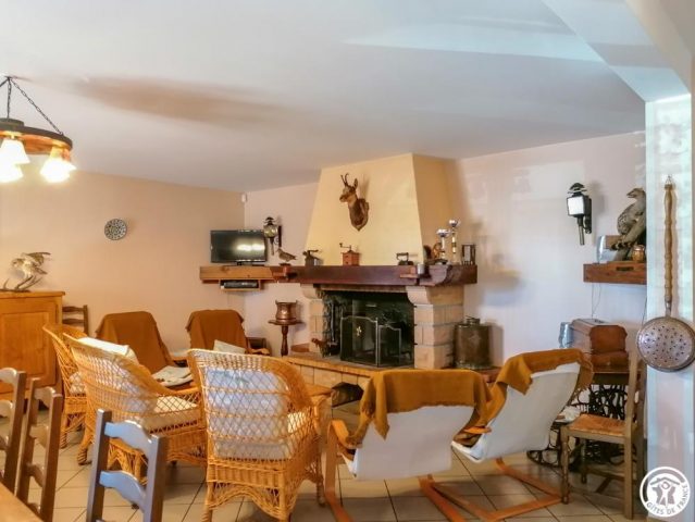 31G100253-d359fb844aa447da9ad57719329b9620