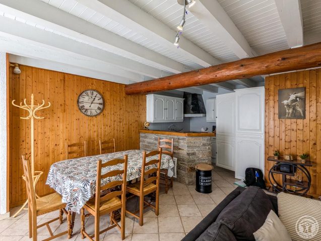 31G100254-5bc35b2664634e6a88f81fb29d42960c