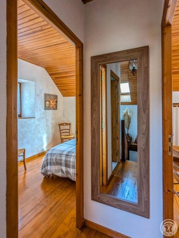 31G100254-c13ca85c4c95497da792b793d8bbbea0