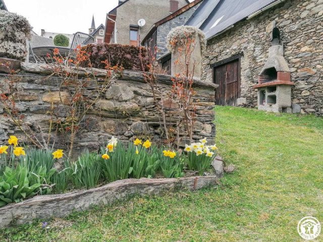 31G100264-7eb87b51d3404fdfa9e5cd95a6fad20b