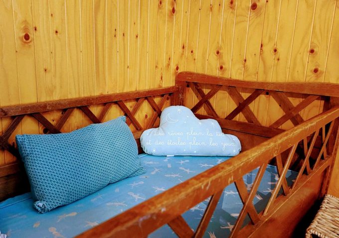 31G100288-375a908224f948478c5e3baa56bd07da