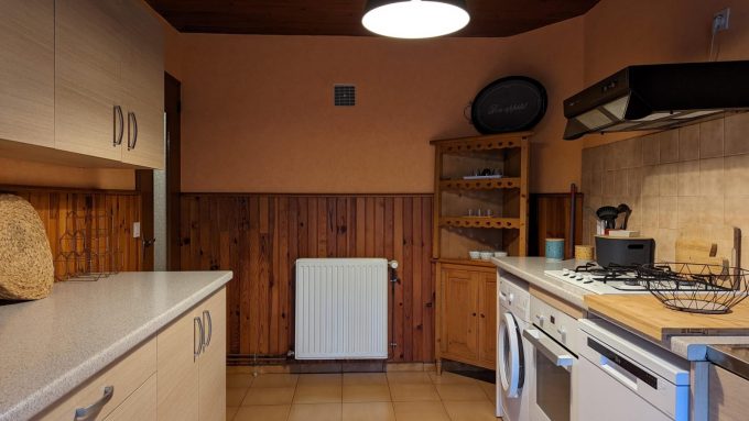 31G100288-62cda3b693d041c98b215e2352556ed7