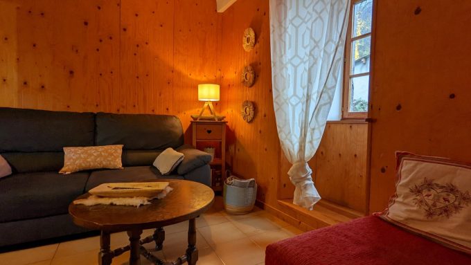 31G100288-fe85acfac41d46708c752f3873acb6b8