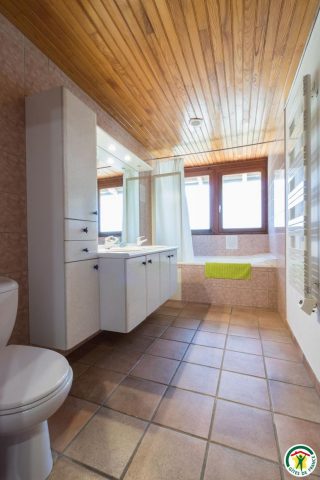 31G100307-2cef4c874ff14ebcad1230fe7bc631b1