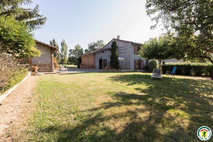 31G100307-33fffbbb975e41f2b7ba283941044bdd