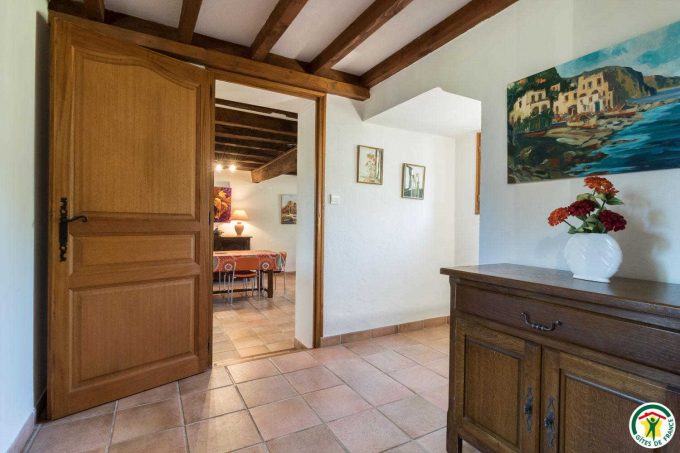 31G100307-3f6a91cc19c0447780bfcf97bf5d859c