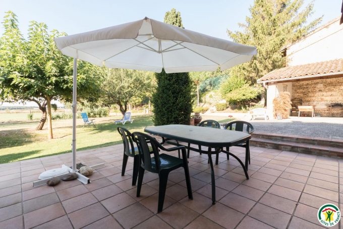 31G100307-729ecd9607b84859874fcaa4f1751564