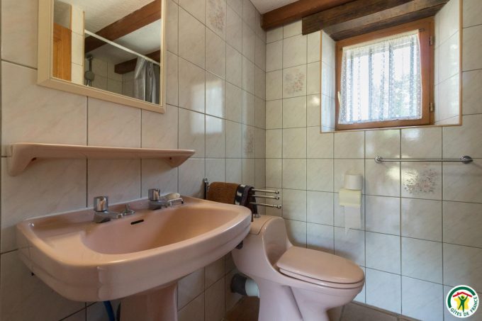 31G100307-9a04830edc614ecbb27b2d62f677394a