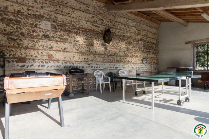 31G100307-f8a84985f49d4c69a8889a2aa9689852