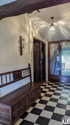 31G100310-5985752f00ec422cb27d92b526d1a0cc